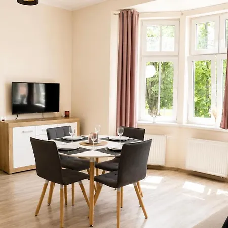 Kamienica 6 Apartamenty Ustron * Ustron